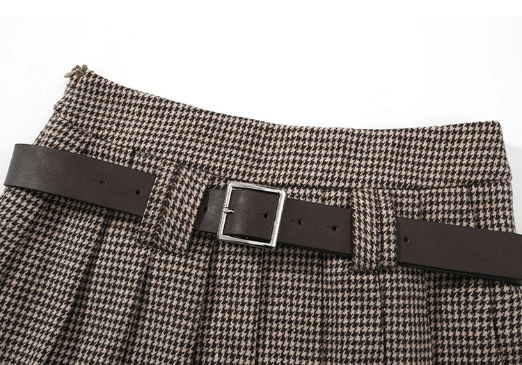 Low Rise Houndstooth Mini Skirt